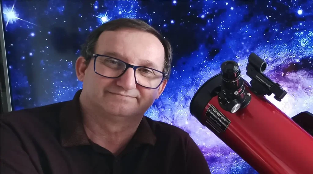 Google News notícias - astronomia - Telescópios refratores e os refletores - professor Heliomarzio moreira - fotos de Jupiter Lua e saturno