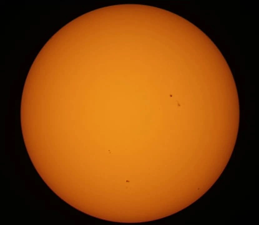 Google News notícias - astronomia - Telescópios refratores e os refletores - professor Heliomarzio moreira  - Foto do Sol