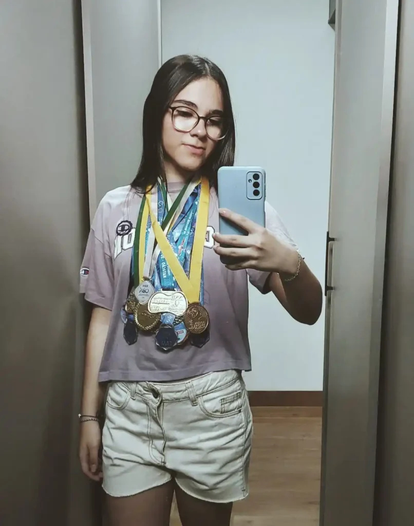 Estudante MARIANA CUNHA- ONQB NÍVEL 2- CC JR - Olimpíada Nacional de Química Básica - Olimpíada científica e do conhecimento 