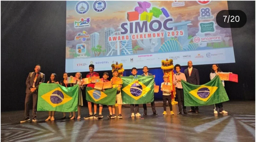 Maitê na SIMOC - participam de olimpíadas científicas - olimpíadas do conhecimento