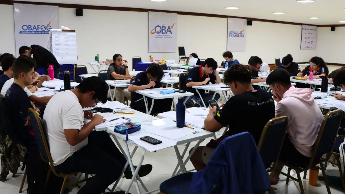 OBA Olimpíada Brasileira de Astronomia e Astronáutica - IOAA Olimpíada Internacional de Astronomia e Astrofísia - OLAA Olimpíada Latino-Americana de Astronomia e Astronáutica