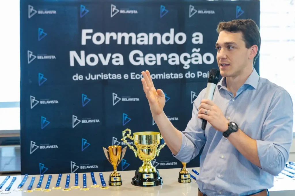 EconoChallenge - Arthur Cheib, Head of Admissions da Faculdade Belavista e mestre em Políticas Públicas pela Universidade de Chicago - olimpíada científica - olimpíada do conhecimento 