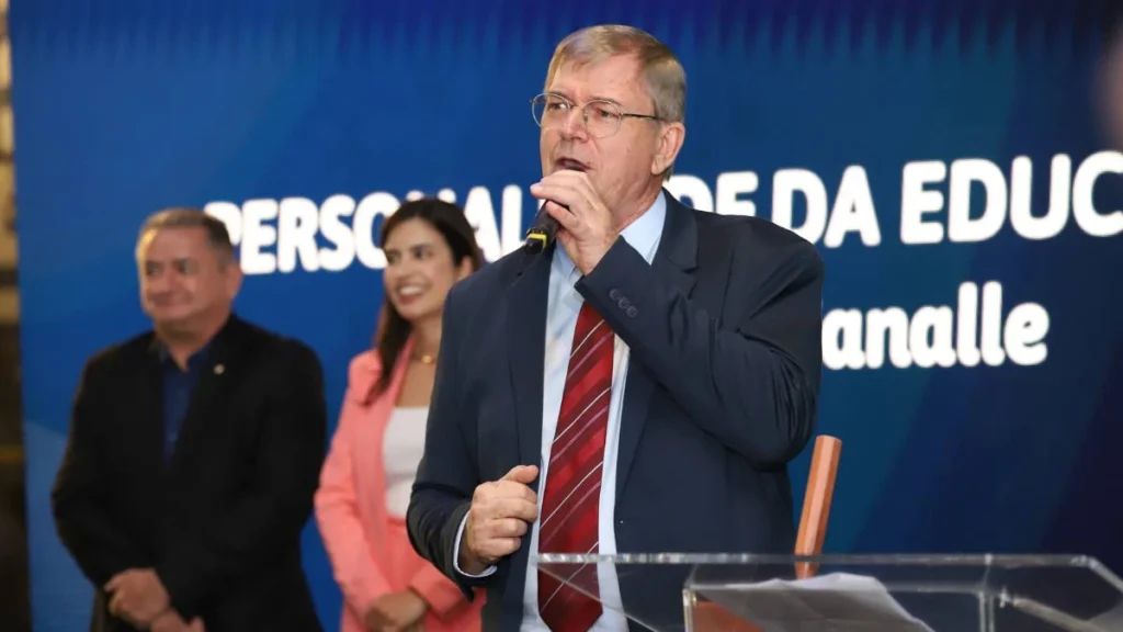 João Canalle palestra - OBA e da OBAFOG recebe Prêmio Educação na Frente 2026 - News - notícia olimpíadas científicas 