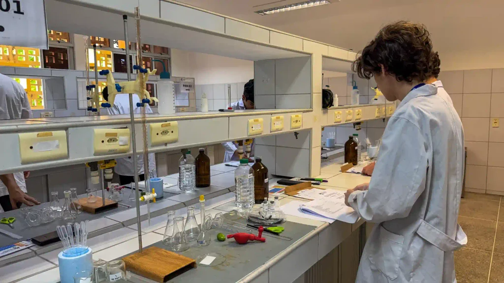 Brasil conquista quatro medalhas na Olimpíada Ibero-Americana de Química 2026 em Fortaleza - OIAQ - olimpíadas científicas