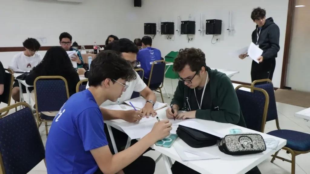 OLAA - Olimpíada Latino-Americana de Astronomia e Astronáutica - aula teórica - News - notícia olimpíadas científicas